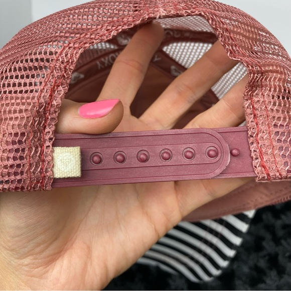 Roxy Trucker Hat - Picture 5 of 6